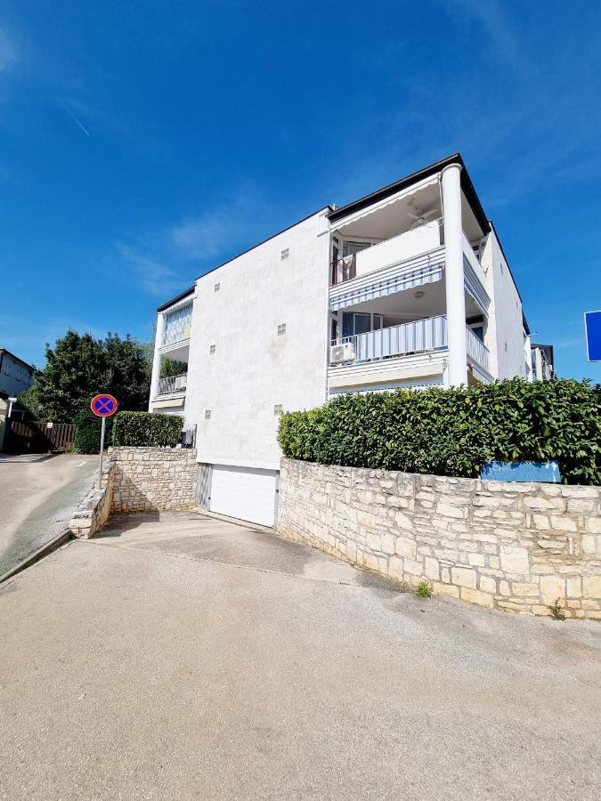 Sea View App Mirta Apartment Umag Exterior photo