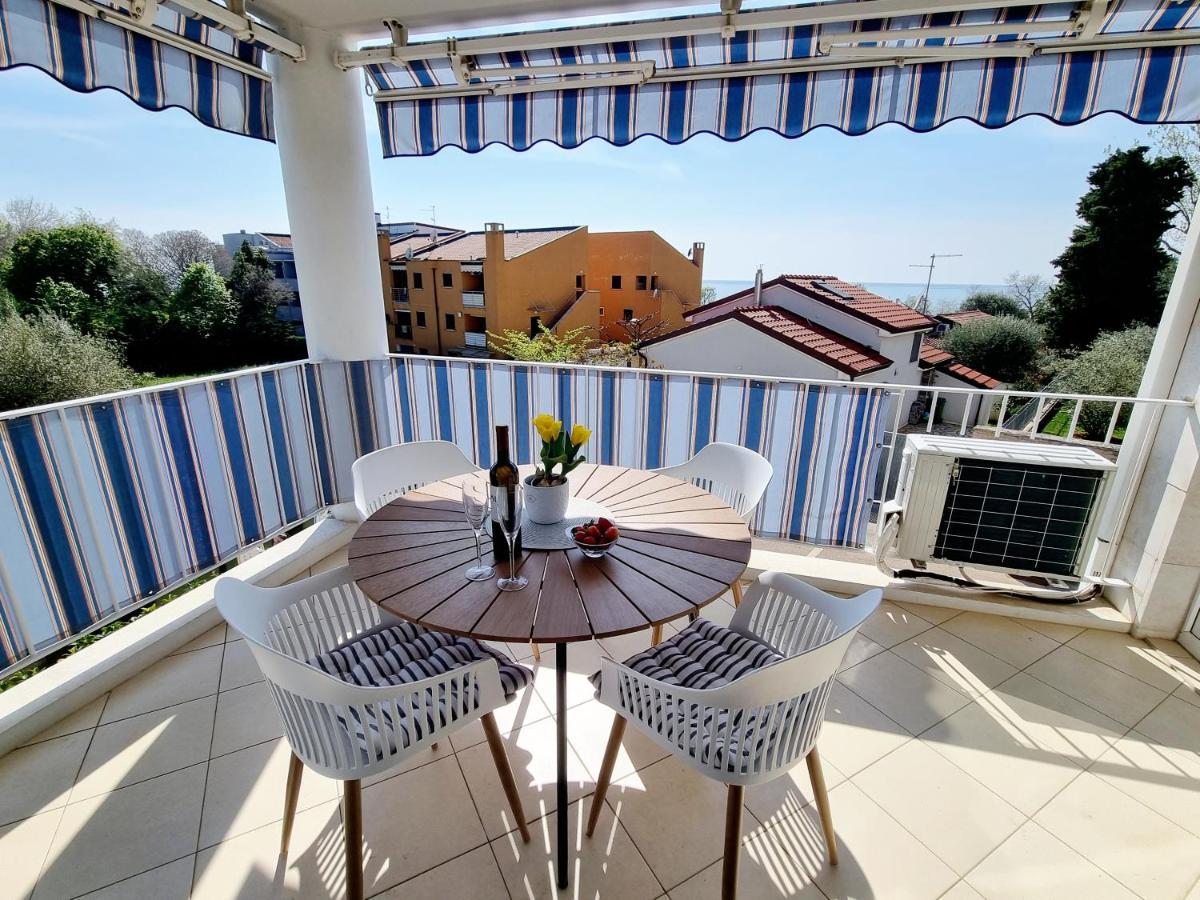 Sea View App Mirta Apartment Umag Exterior photo